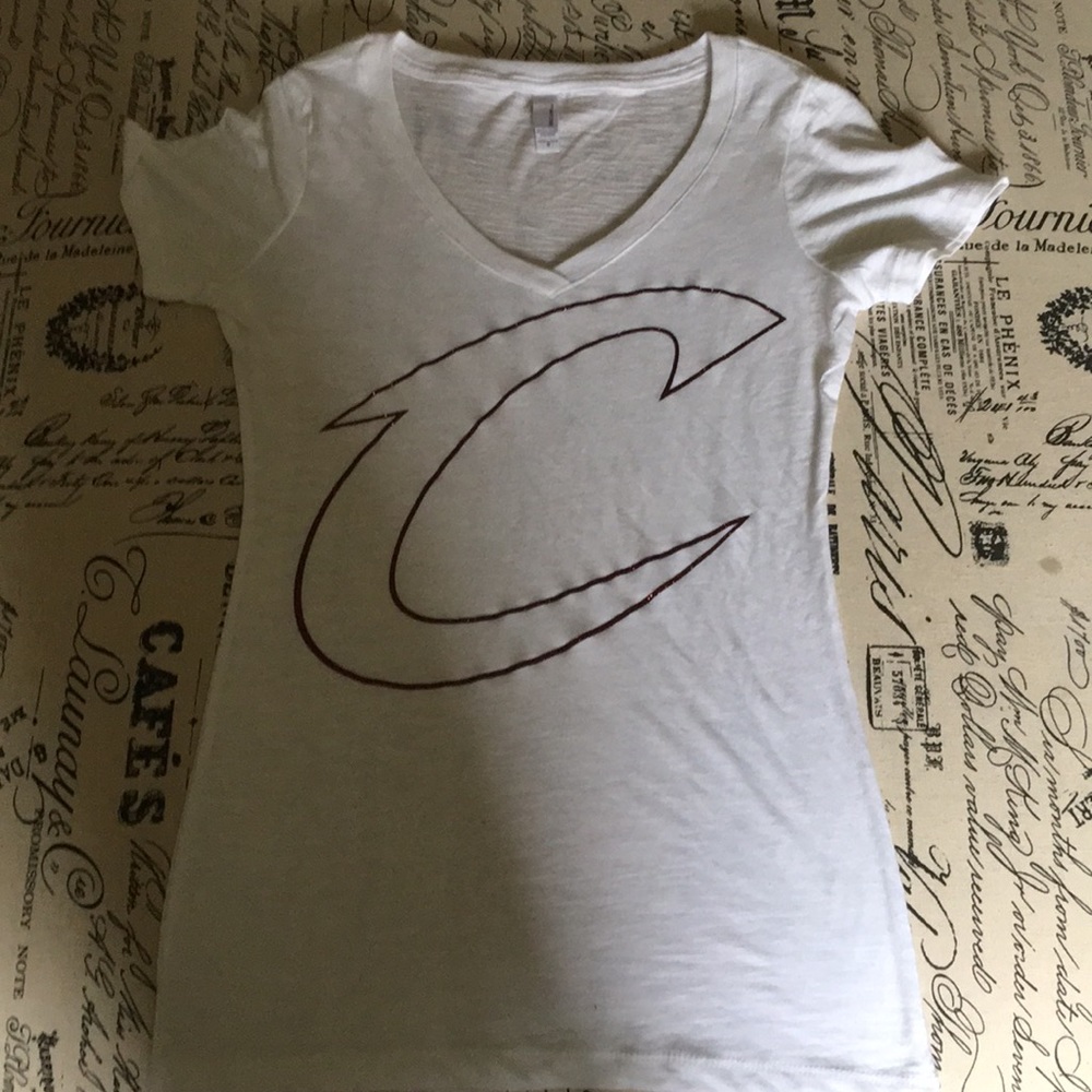 💥CLEARANCE💥NWOT Custom Tee - Picture 2 of 3